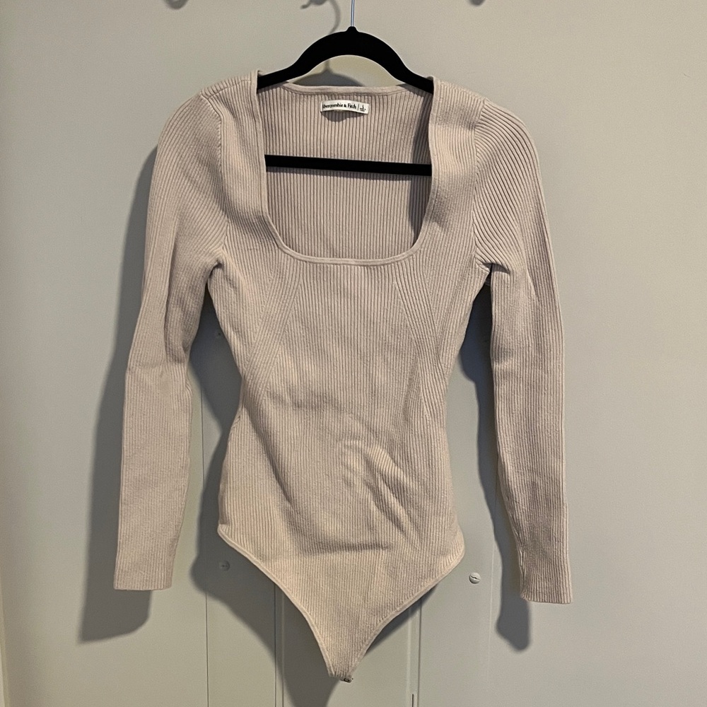 Abercrombie & Fitch Ribbed Knit Square Neckline Bodysuit